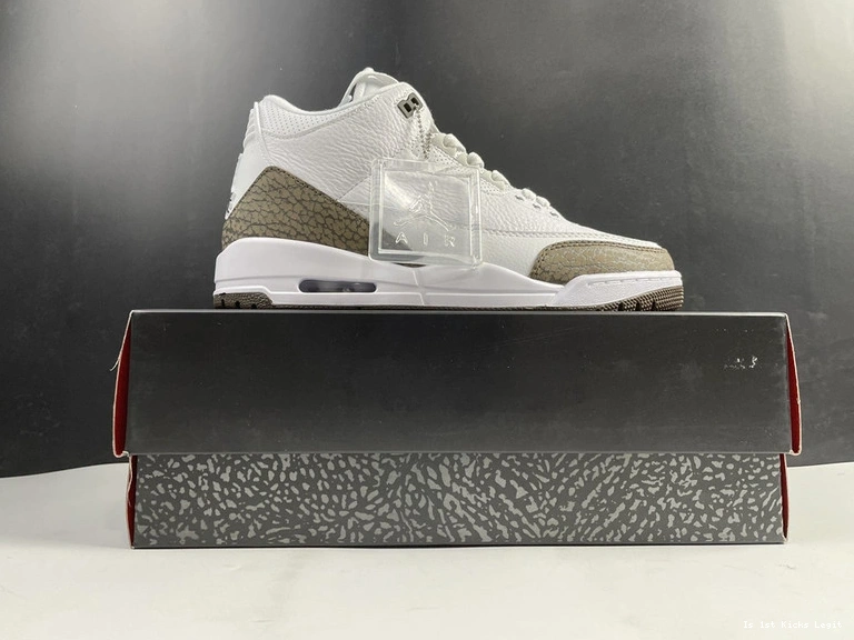 Mocha - 3 Retro 136064-122 (2018) Jordan 0113